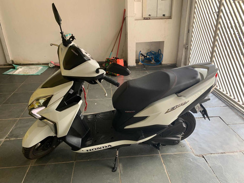 Imagem 1 de 14 de Honda Elite 125