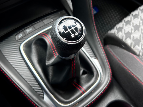 MG ZX 1.5 Com Mt