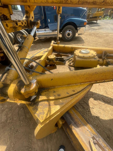 Imagen 9 de 12 de Motoconformadora Deere 770ch Año 2006