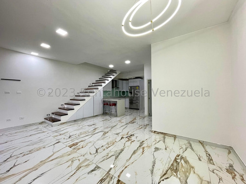 Imagen 4 de 26 de Apartamento En Venta En Lomas Del Sol