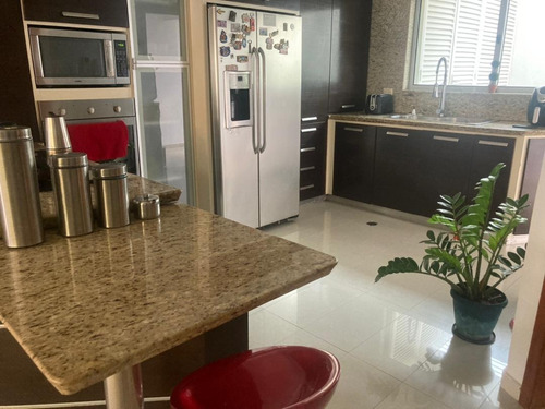 Imagen 9 de 19 de Hermoso Townhouse Totalmente Equipado En Amñongo Res. Antares Homes Alquila Lino M. Juvinao