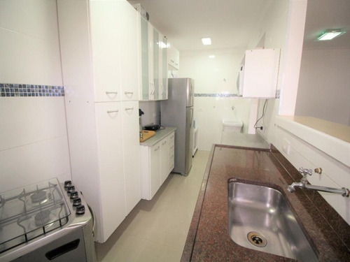 Imagem 12 de 17 de Guarujá Pitangueiras Flat 2 Dormitórios Ar Condicionado Piscina Lazer Completo Manobrista Serviço De Praia Portaria 24 Horas - Fl0011 - 34708972