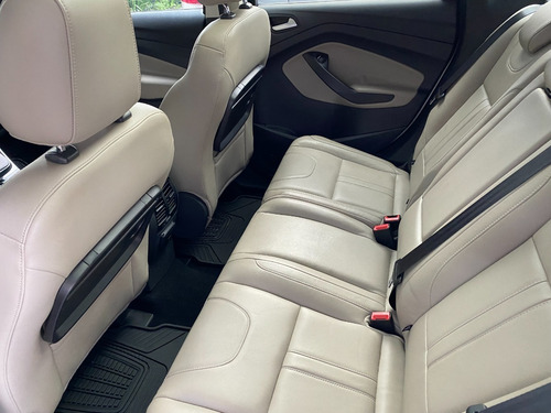 Imagen 10 de 15 de Ford Escape Titanium At 2016