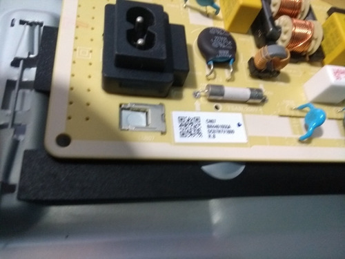 Fuente Samsung Mod.un65tu6900fxzx (Usado)