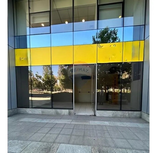 Local Comercial En Las Condes, Gran Oportunidad