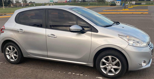 Peugeot 208 1.5 Allure Touchscreen