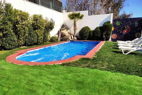 Casa En Venta De 5 Dorm. Alto Macul En La Florida