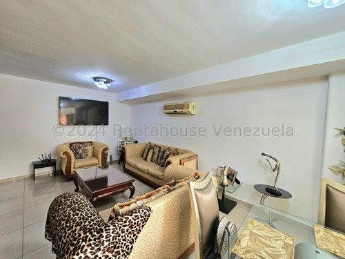 Vendo Apartamento En Urbanización Los Caobos, Código 25-15272 Cm Leer Descripción