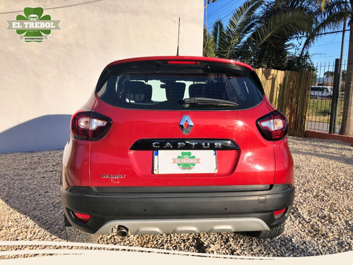 Imagen 4 de 9 de Renault Captur Zen 2.0 2018