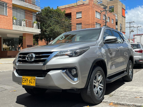 Toyota Fortuner 2.7 4x2