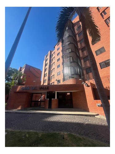 En Venta Apartamento Valle Arriba 3h+s 4b+s 3p