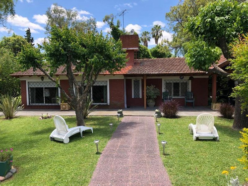 Imagen 12 de 30 de Casa Quinta Sobre Parque De 1834 M2 - El Trébol