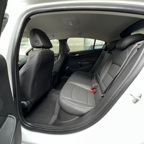 Imagen 10 de 16 de Chevrolet Cruze Lt Mt 5p 2020