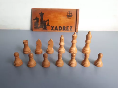 Peças Avulsas Antigas Jogo De Xadrez Em Madeira Valor Cada 1