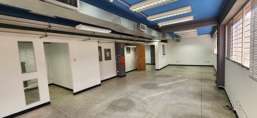 Edificio Oficina Depósito Venta La Urbina 1820 Mts2 Sonmetros2