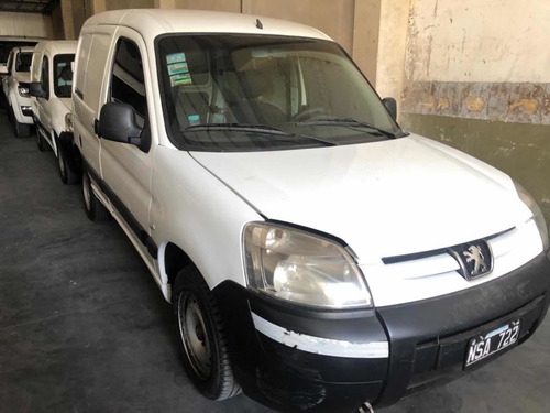 Imagen 2 de 3 de Peugeot Partner 2014 1.6 Hdi Furgon Confort