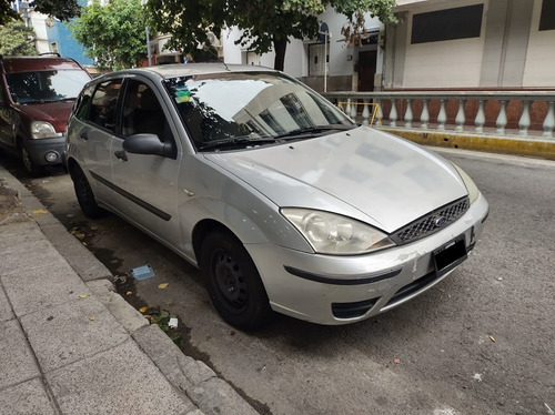 Ford Focus Ambiente 1.8n 5 Ptas. Mt / Gnc / 2004