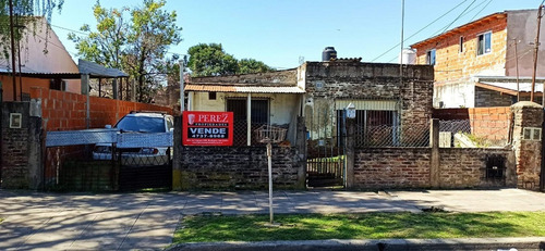 Imagen 1 de 8 de Casa Ideal Para Reciclar.
