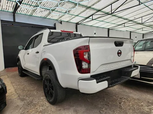 Nissan Frontier 4.0 Pro-4x V6 4x4 At