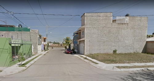 Casa De 3 Pisos En Venta En Tonalá, Jalisco - Cymo