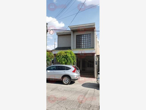 Casa Sola En Renta Versalles 2a Sección