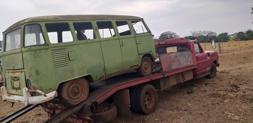 Vw Kombi Com Motor 1500cc P/ Restaurar Exportaçao