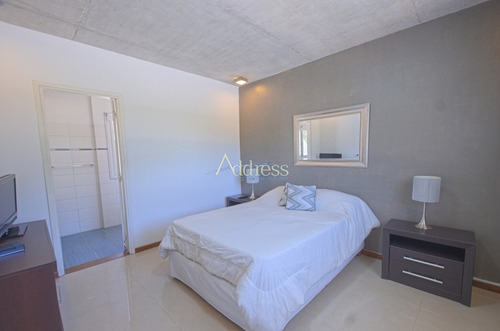 Casa En Rincon Del Indio En Venta- Ref: 2992