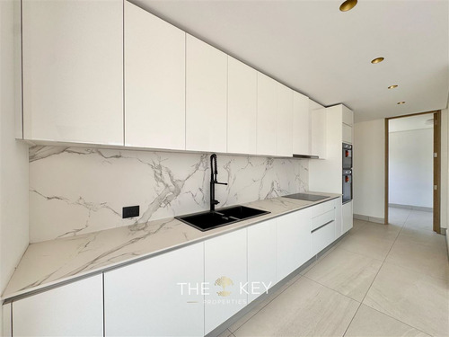 Departamento En Venta De 2 Dorm. En Vitacura