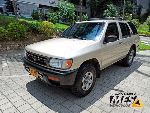 Nissan Pathfinder 3.3 R50 Std
