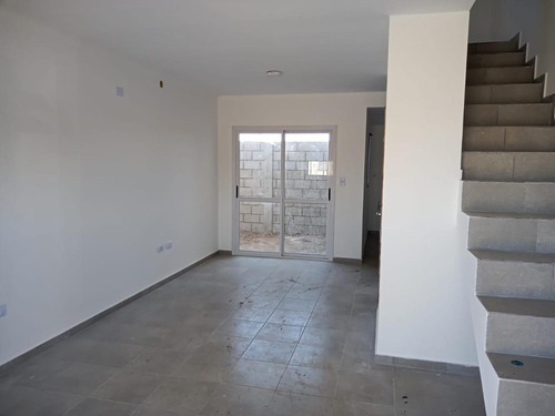 Imagen 2 de 25 de Oportunidad!! Duplex A Estrenar!! U$s42.000.-