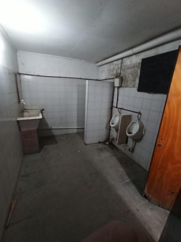 Galpon En Venta - Apto Camiones - A Metros De Juan B. Justo
