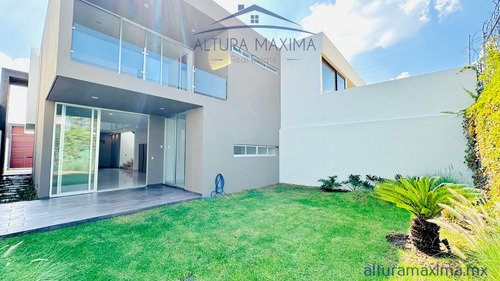 Lujosa Casa Nueva En Venta Villa Universitaria Zapopan