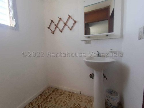 Apartamento En Venta Longa Espana #24-3323 Johana Blanco