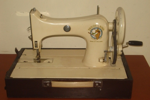 Maquina De Coser Antigua Decoración Inglaterra Año 1950