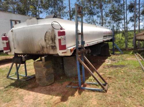 Carroceria Tanque 15.000 Litros 03 Bocas - Ano 2000 - Img
