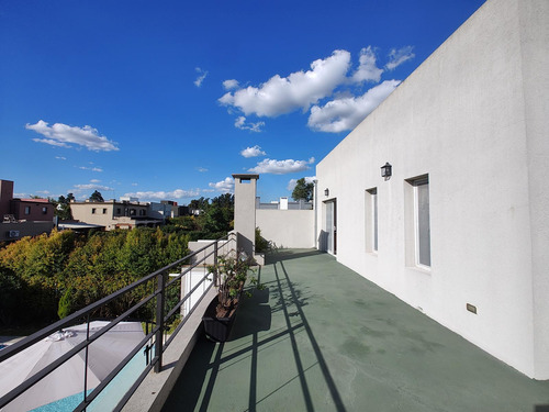 Apto Credito - Casa De Categoría En Venta En Los Olivares