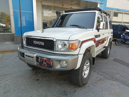 Toyota  Machito  Dubai