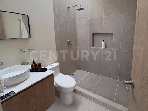 Casa En Venta En Condominio Al Norte De Aguascalientes