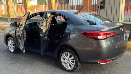 Toyota Yaris 1.5 5p S Mt