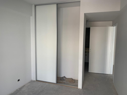Imagen 7 de 11 de 2 Amb. Suite Toilette A Estrenar -apto Profesional - Mucha Categoria - Vigilancia 24 Hs