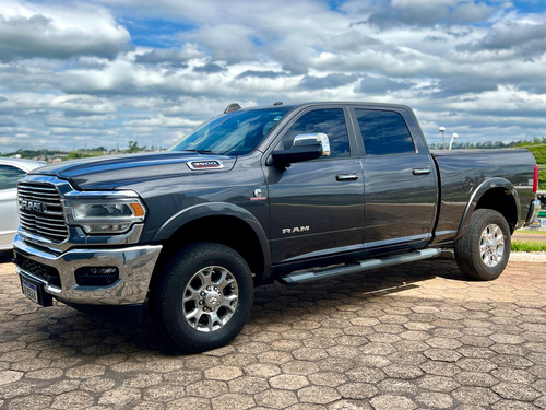 RAM Ram 3500 6.7 Laramie Cab. Dupla 4x4 Aut. 4p