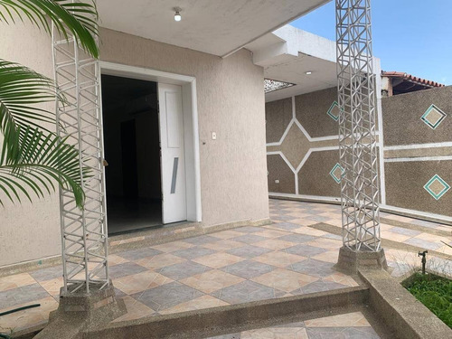 Imagen 20 de 21 de Johanna Castillo Alquila 04145951217 Casa En El Trigal Sur