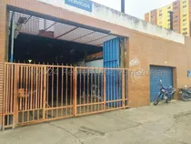 Comprar Carlos Colmenarez Excelente Galpon De 606 Metros Con Local Comercial En El Centro De La Ciudad, Zona Repuestera, Arera De Oficina, Depositos, Aires Acondicionados, Ideal Para Taller, Deposito, Venta D
