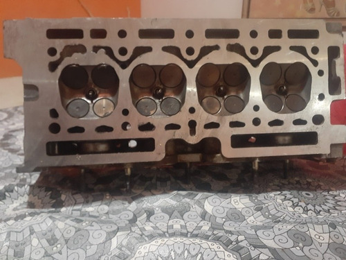Imagen 3 de 3 de Tapa De Cilindro Clio 1.2 16 Valvulas