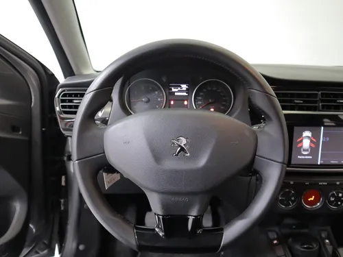 Peugeot 301 ALLURE 1.6 MT 4P