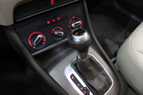 Imagem 16 de 20 de Audi Q3 2.0 Tfsi Ambition Quattro 2015