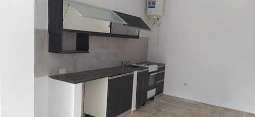 Imagen 5 de 11 de Hermoso Departamento En Venta De2 Ambientes En Turdera
