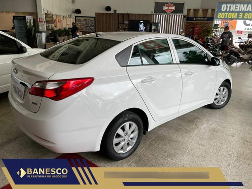 Imagem 5 de 9 de Hyundai Hb20s C.plus/c.style 1.0 12v Mec. 4p Flex 2014