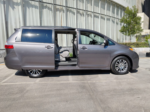 Toyota Sienna 3.5 Xle At