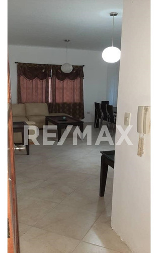 Imagen 2 de 7 de Se Alquila Apartamento En San Miguel Golf Plaza